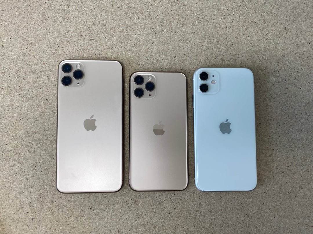 iPhone 11 Pro Max, iPhone 11 Pro, iPhone 11 side by side