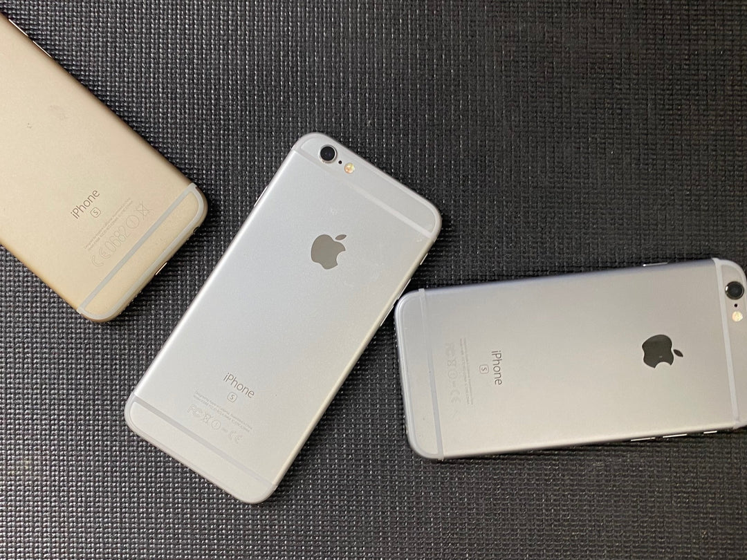 What is the average battery life of an iPhone 6s?