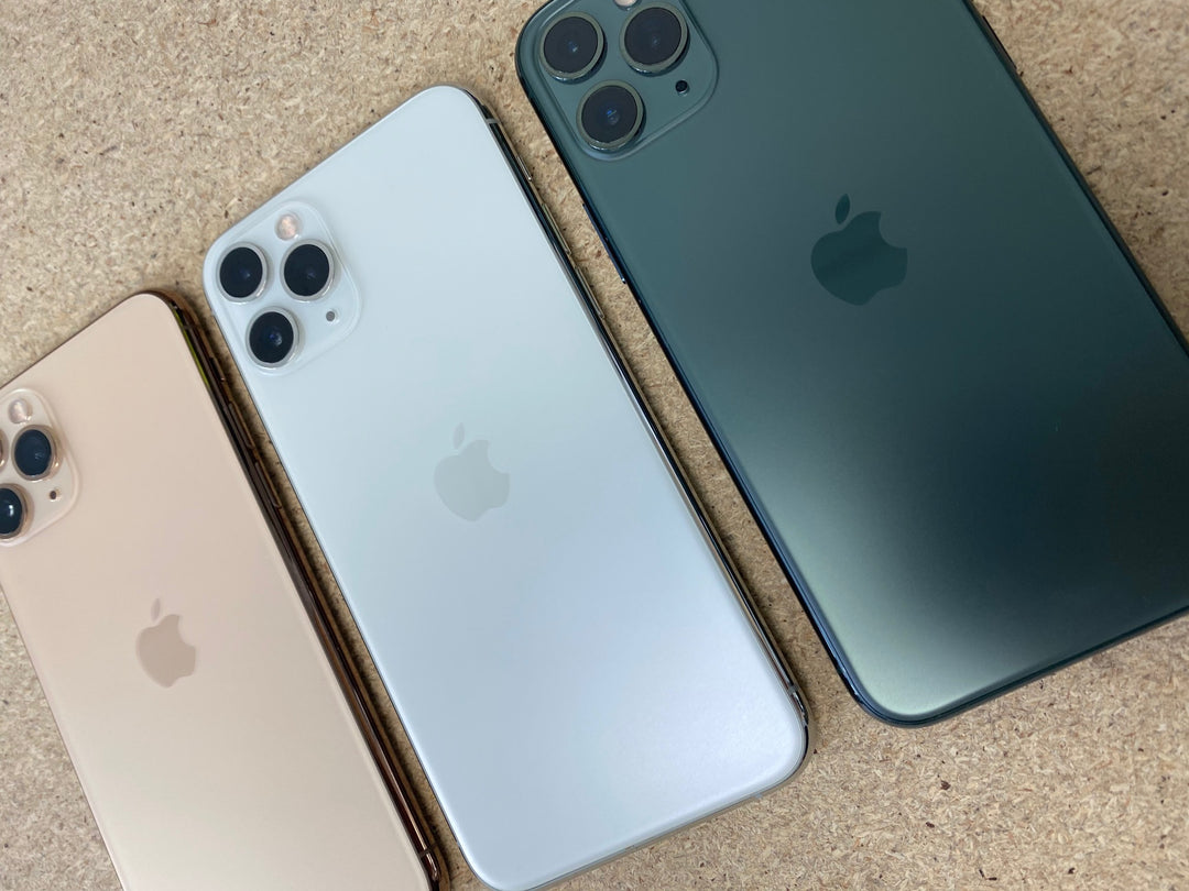 iPhone Pro colors gold white midnight green