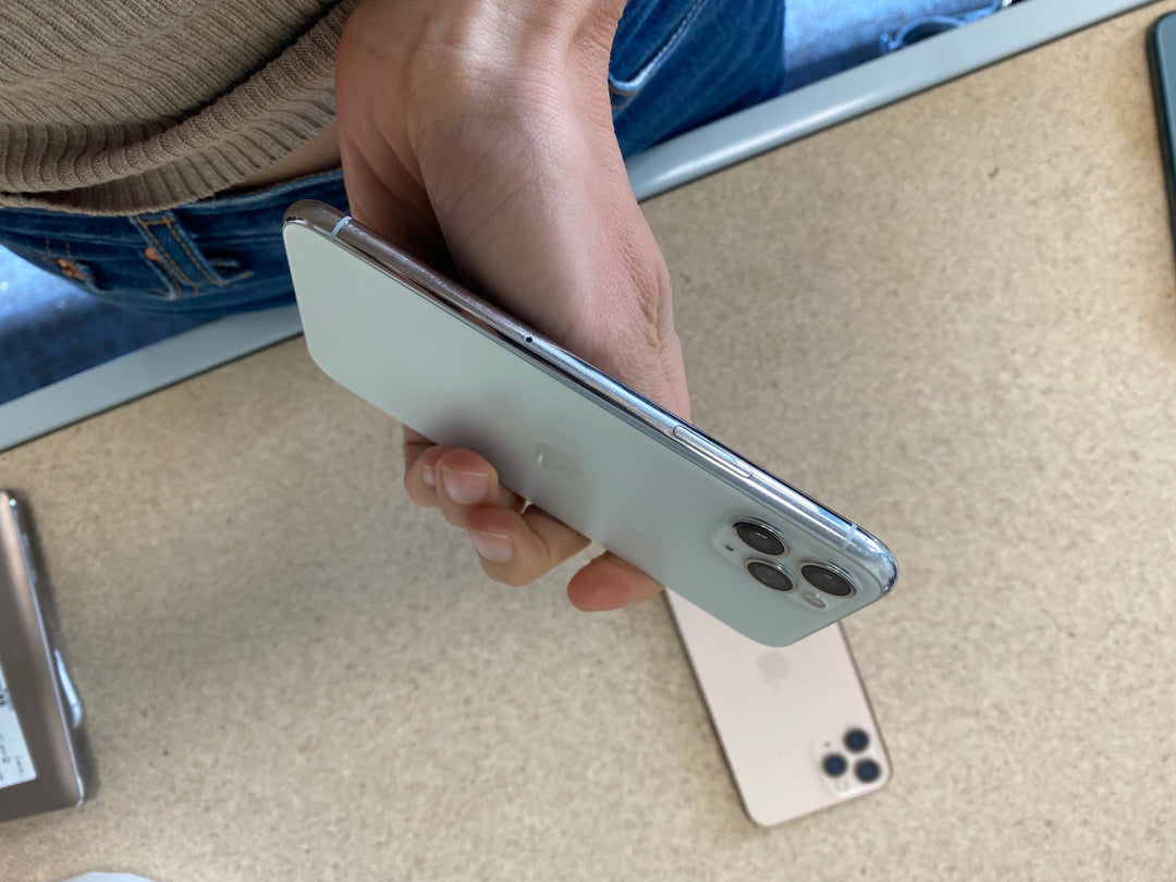 iPhone 11 Pro white with iPhone 11 Pro Gold